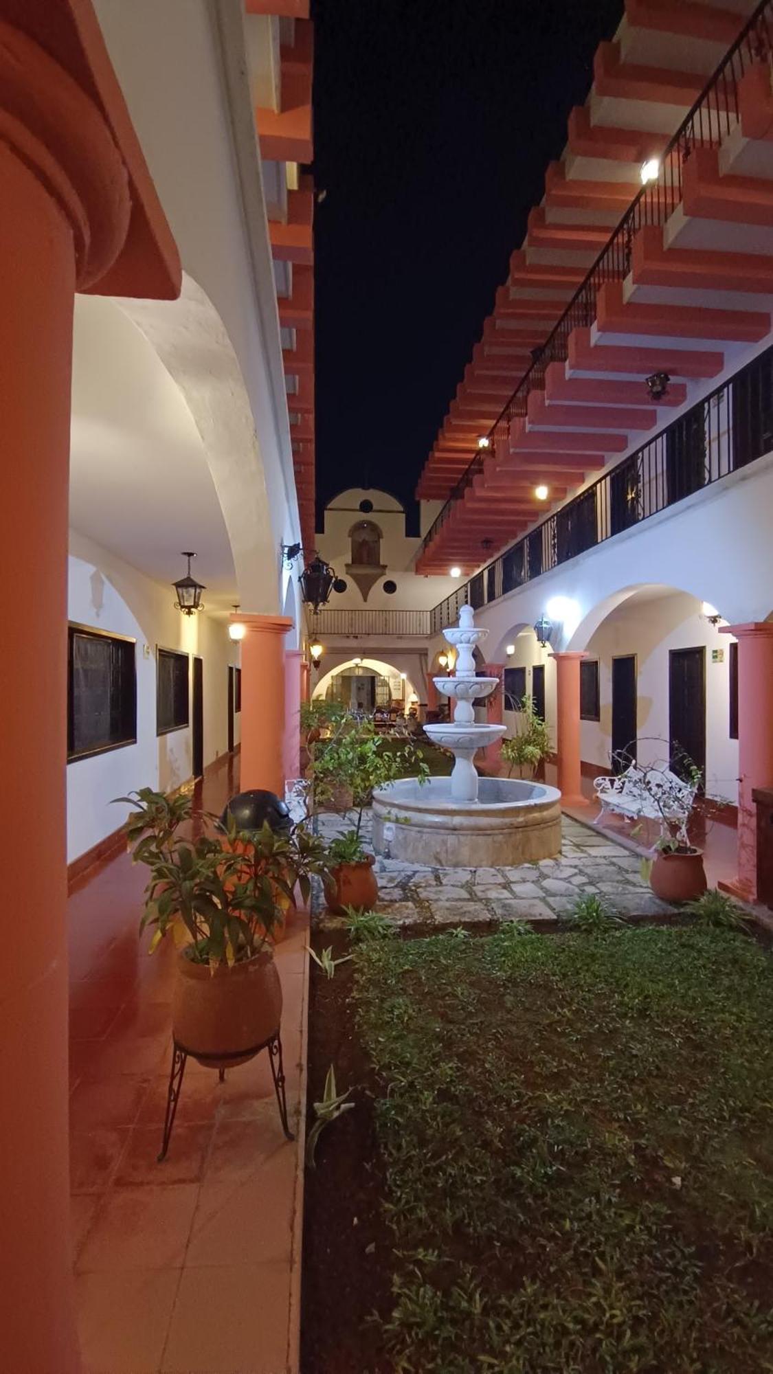 Hotel Zaci Valladolid  Eksteriør bilde