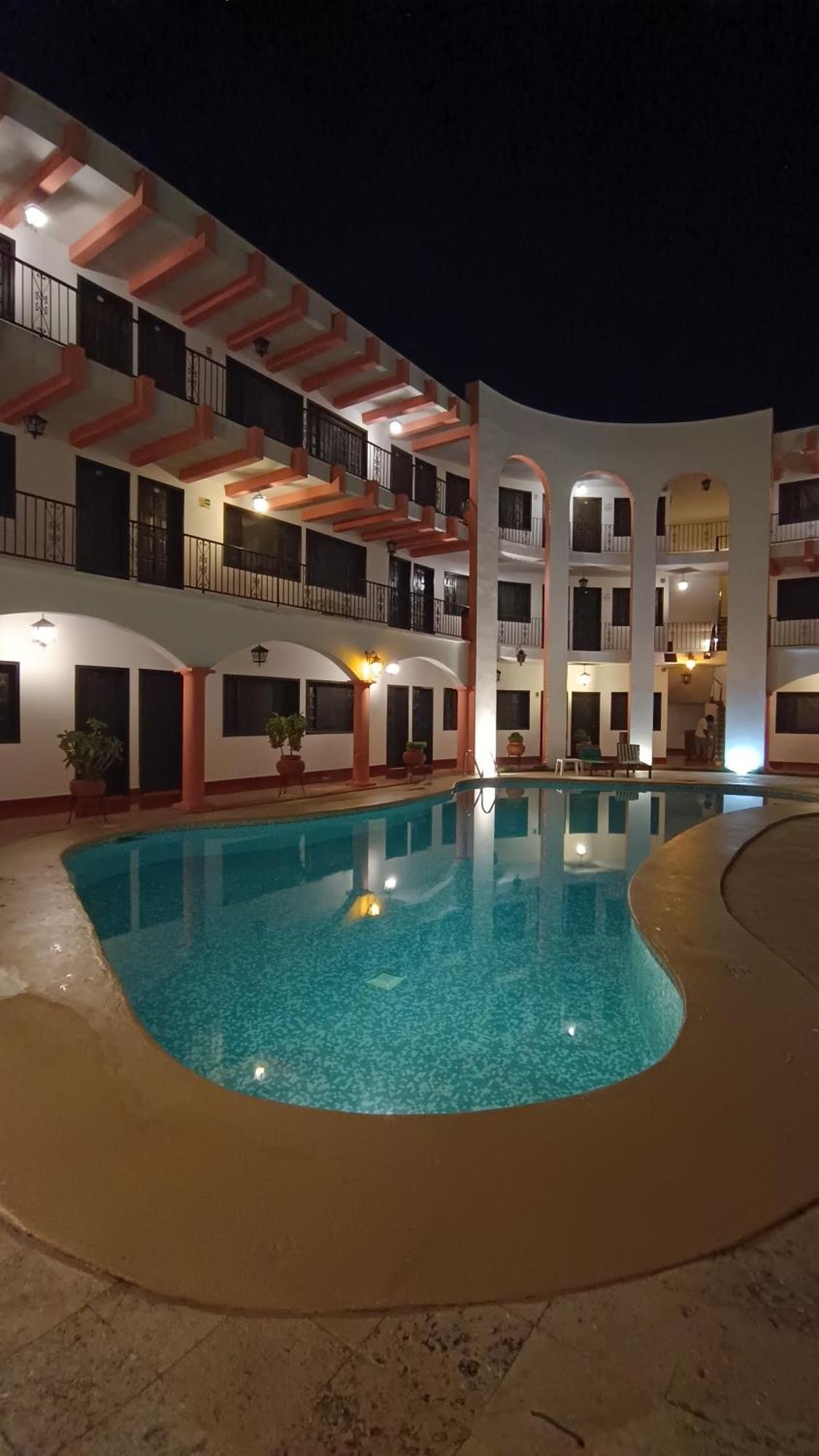Hotel Zaci Valladolid  Eksteriør bilde